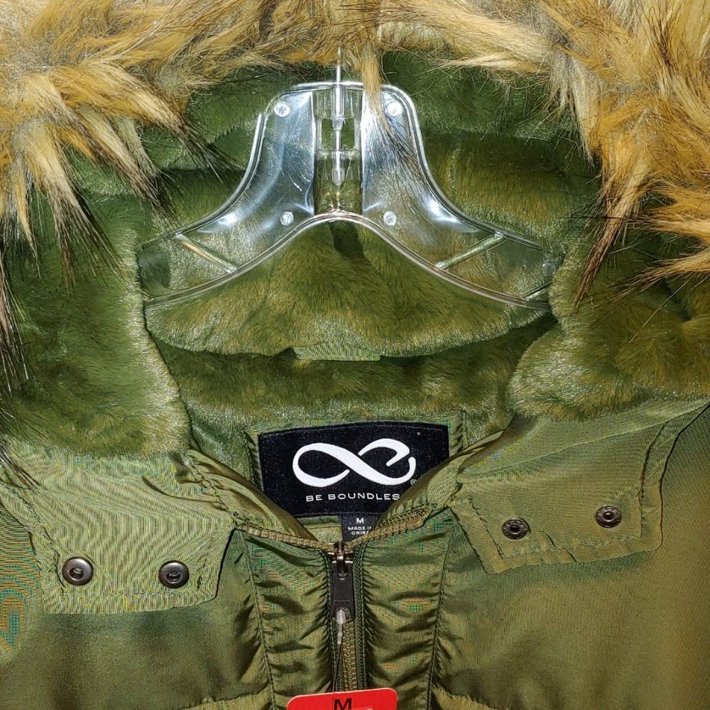 Be Boundless Womens Parka Jacket-- Olive - Picture 4 of 6